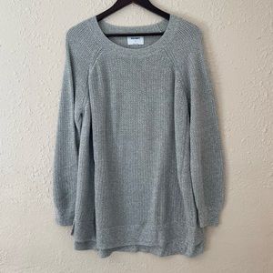 Old Navy Grey Knit Sweater